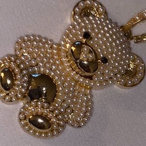 Adorable Teddy Bear, Pearl design, for Kids!